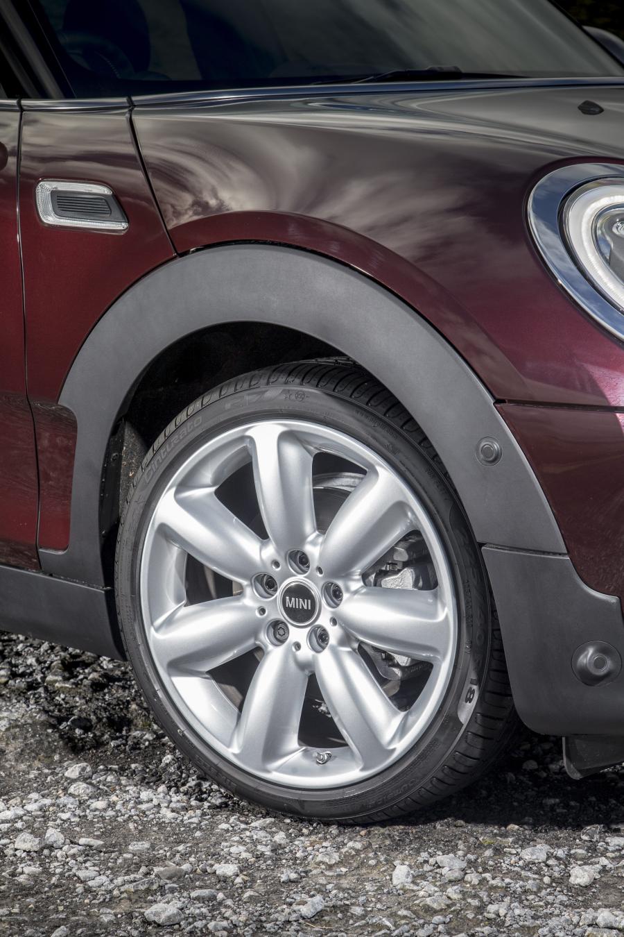  Mini Cooper D Clubman 2015 года  (UK) (фото 88 из 127)